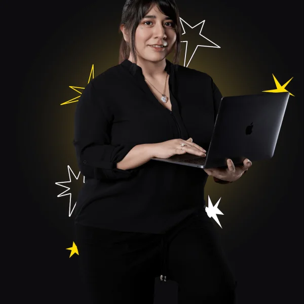 Hannia, Analista de datos del equipo Hernán te anuncia